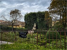 98-Piti- Palace